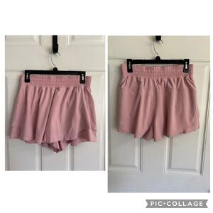 Medium Lululemon Pink Haze Shake It Out High-Rise 2.5" Running Short.  In EUC!